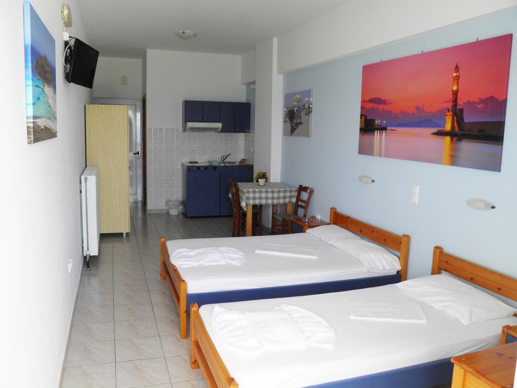 Christi Apartments Kalyves Esterno foto