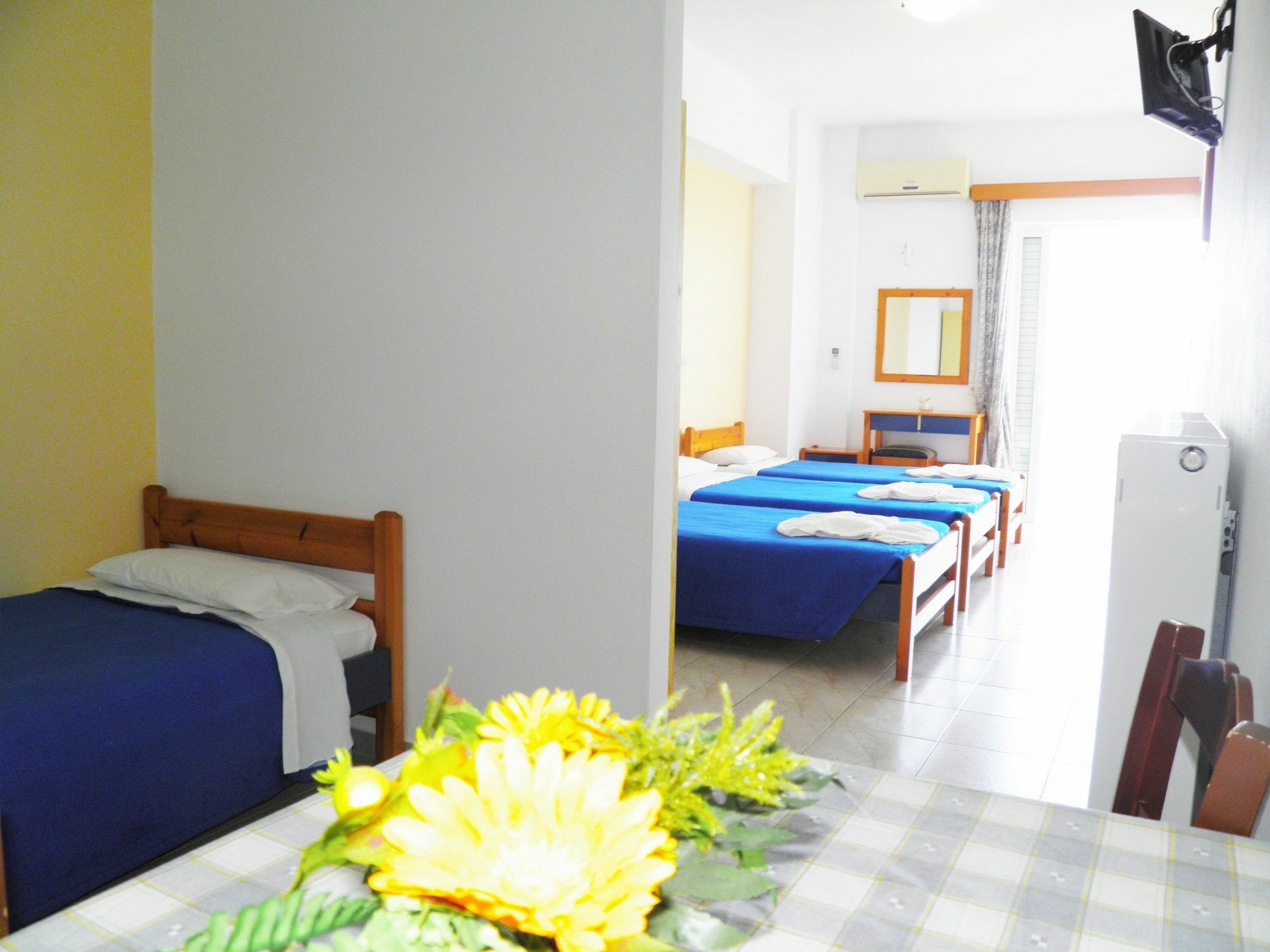 Christi Apartments Kalyves Esterno foto