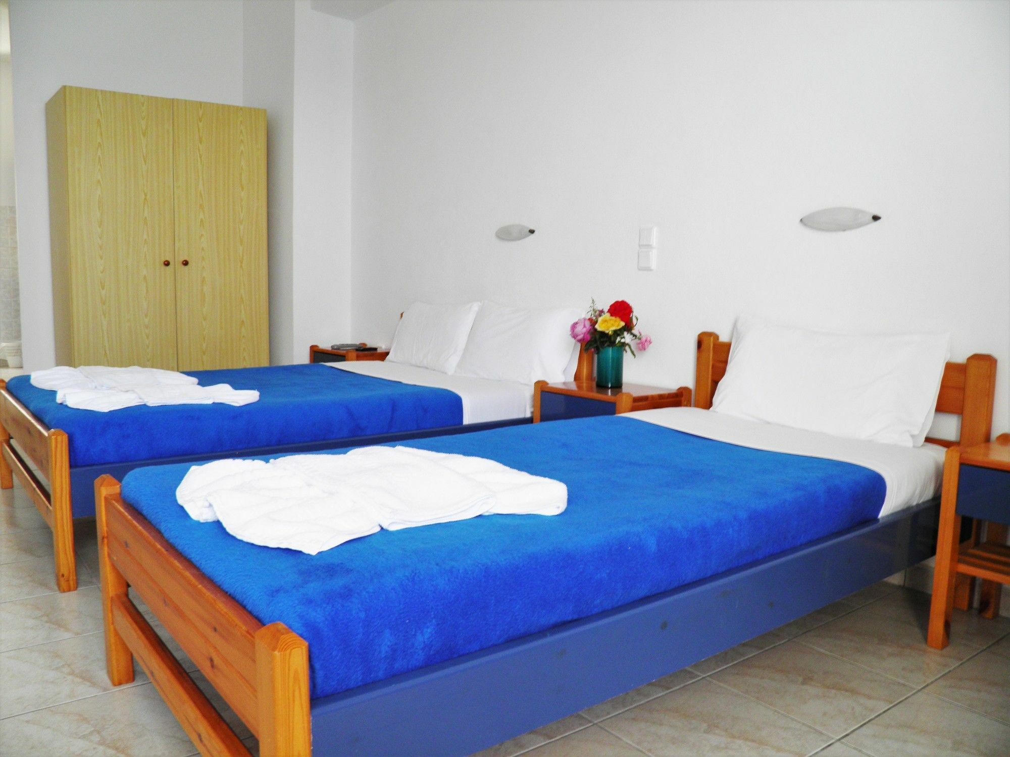 Christi Apartments Kalyves Esterno foto